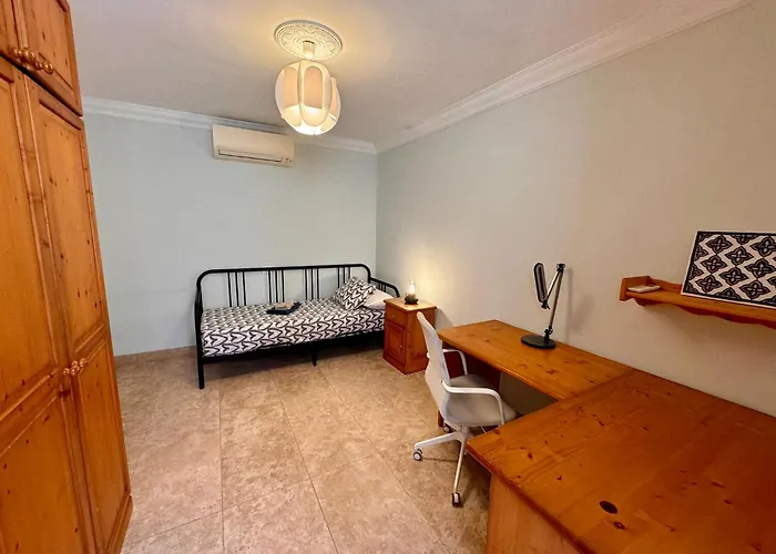 Alquilaencanarias Plaza Roja *