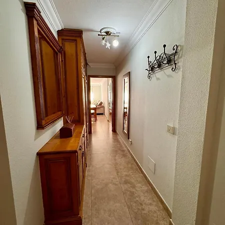 Alquilaencanarias Plaza Roja * El Médano